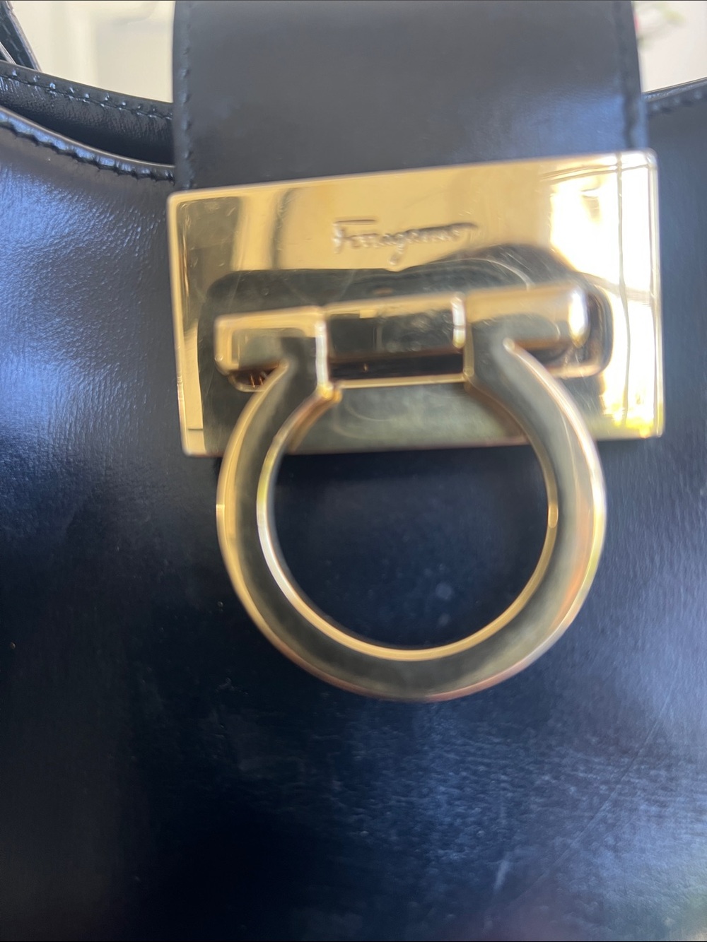 Salvatore Ferragamo Black Leather Shoulder Bag with Gold-Tone Gancini - Picture 3 of 4